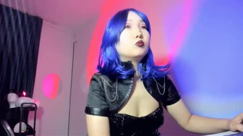 Call me Jenny online show from January 14, 11:16 pm