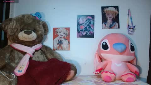 Snapshot of himiiko_toga chatting on December 21, 12:51 am Himiiko online show from December 21, 12:51 am