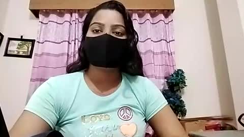 himuhimu22 online show from April 20, 6:42 pm