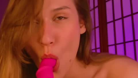 Hina online show from January 1, 3:35 pm