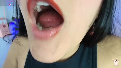 hinata online show from November 13, 8:52 pm