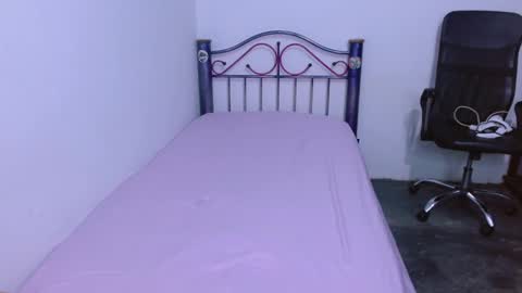      0600AM-1100AM - online show from September 30, 11:48 am