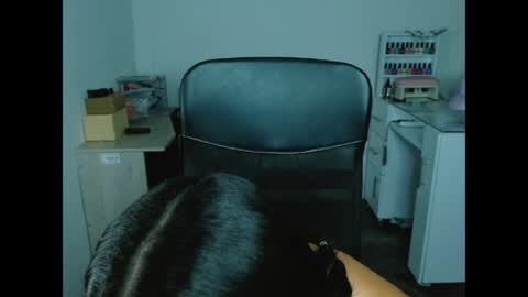 Snapshot of hinata_9 chatting on May 18, 4:18 am 0600AM-1100AM - online show from May 18, 4:18 am
