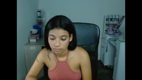 Snapshot of hinata_9 chatting on May 20, 4:18 am 0600AM-1100AM - online show from May 20, 4:18 am
