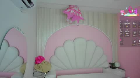 hinata_dolly online show from April 4, 11:08 am