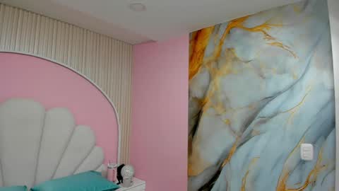 hinata_dolly online show from April 22, 11:01 am