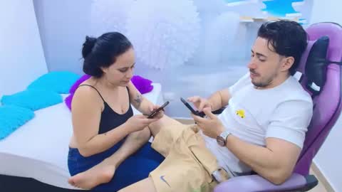 Snapshot of hinataii chatting on February 4, 1:11 am hinataii online show from February 4, 1:11 am