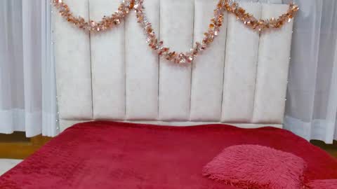 Snapshot of hinataleecs chatting on December 24, 8:33 am hinata lee online show from December 24, 8:33 am