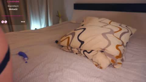 Leya Day Mary Night   PvT Open online show from September 30, 8:03 pm