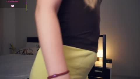 Leya Day Mary Night   PvT Open online show from October 8, 8:06 pm