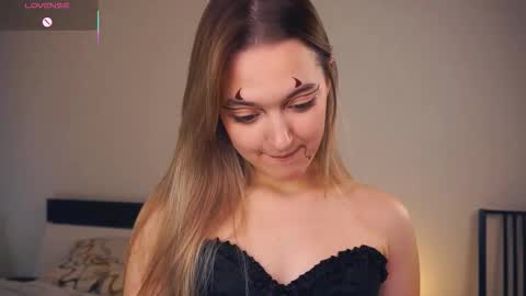 Leya Day Mary Night   PvT Open online show from October 30, 6:30 pm