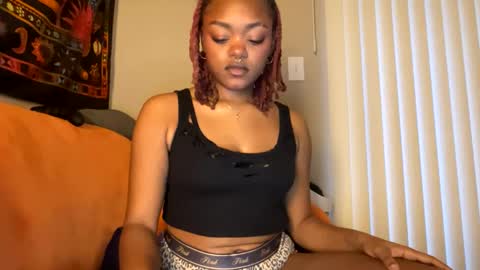 Snapshot of hippieangelbabi chatting on January 22, 11:32 pm angelbabi online show from January 22, 11:32 pm