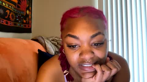 Snapshot of hippieangelbabi chatting on February 6, 8:34 pm angelbabi online show from February 6, 8:34 pm