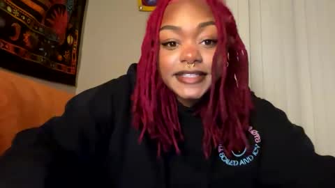Snapshot of hippieangelbabi chatting on February 12, 1:19 am angelbabi online show from February 12, 1:19 am