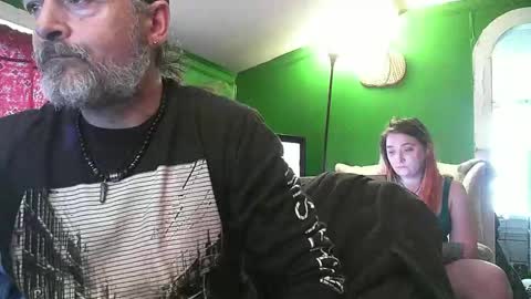 hippiedad333 online show from March 19, 9:52 pm