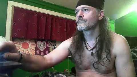 hippiedad333 online show from April 5, 3:04 am