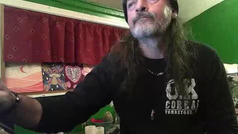 hippiedad333 online show from April 23, 2:13 am