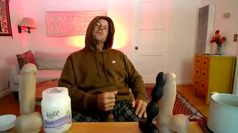 Snapshot of hippiezen chatting on May 15, 3:52 pm Hippie Jijm online show from May 15, 3:52 pm