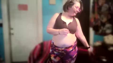 Bella online show from February 7, 3:43 am