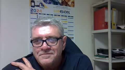 hippo online show from December 4, 4:27 pm