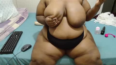 hips2sexy online show from December 22, 3:22 am