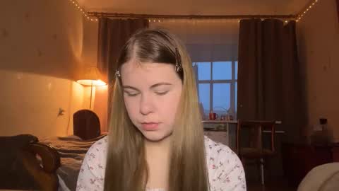 I am Amy ntmu Lets hit 10 Thumbs Up together online show from December 21, 1:40 pm