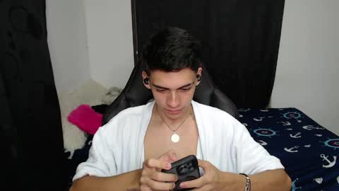 Snapshot of hiso_kai chatting on May 9, 5:23 am Hisokax online show from May 9, 5:23 am
