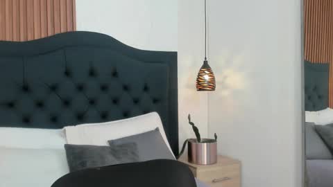 Snapshot of hisoka_0 chatting on September 14, 12:15 pm Hisoka online show from September 14, 12:15 pm