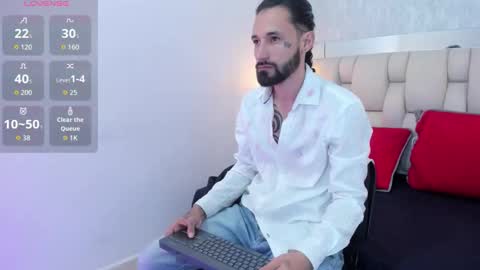 Hisoka online show from February 7, 8:12 pm