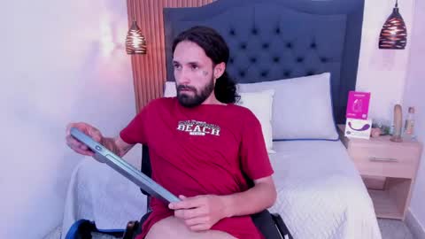 Hisoka online show from April 21, 1:42 am