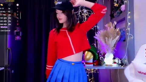 Ella online show from April 29, 7:31 pm