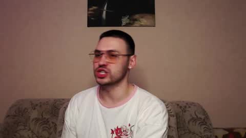 Hisoka online show from February 28, 11:50 pm