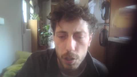 hitmenoww online show from April 3, 9:40 am