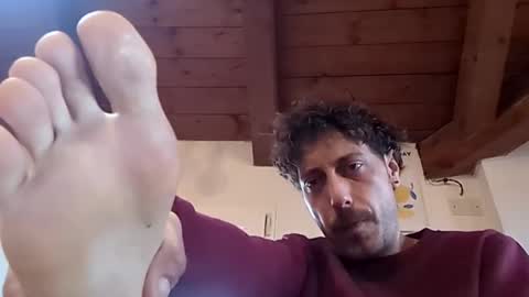 hitmenoww online show from April 21, 6:41 am