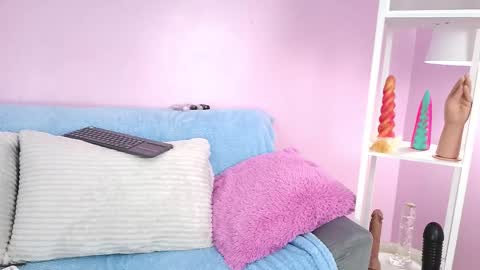 hiyakasudere_ online show from November 10, 6:51 pm