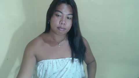 Layla3 online show from May 19, 2:51 am