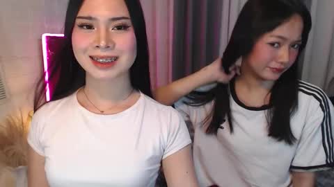 hoelymolly online show from March 21, 4:54 pm