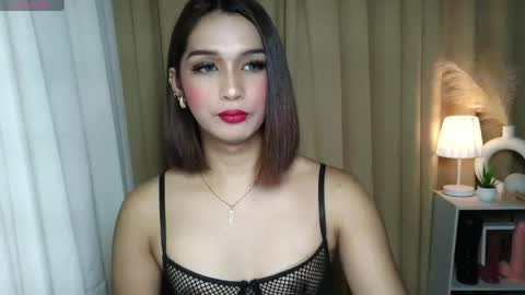 Snapshot of hoelysophia chatting on March 22, 3:15 pm Sophia online show from March 22, 3:15 pm