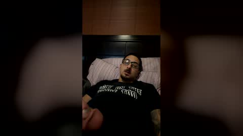 hoeskii online show from February 17, 8:44 am