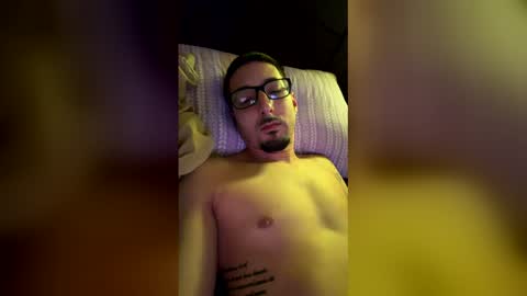 hoeskii online show from March 2, 5:08 am