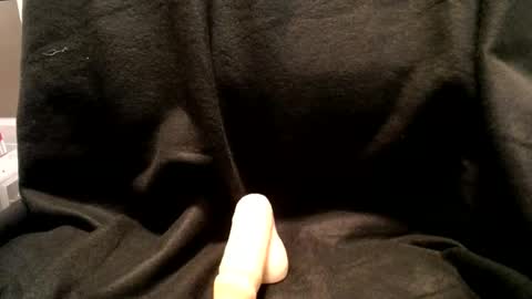 Snapshot of hoiiand48482 chatting on December 20, 9:21 am hoiiand48482 online show from December 20, 9:21 am