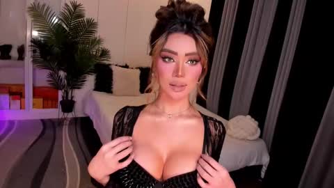 Ms. Laura online show from September 17, 3:08 am