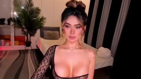 Ms. Laura online show from November 29, 5:16 pm