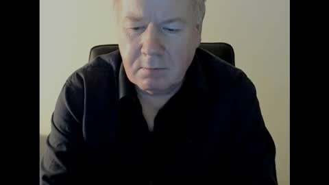 Holger online show from October 22, 2:06 pm