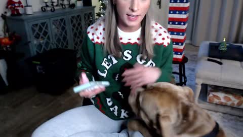 Holi Hurricane online show from December 7, 4:31 am