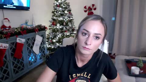 Holi Hurricane online show from December 16, 3:51 am