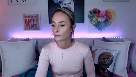 Holi Hurricane online show from March 1, 4:47 am