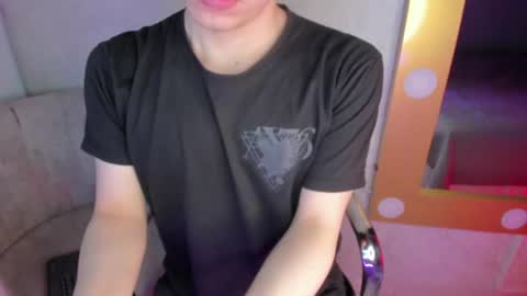 Holland online show from July 11, 12:41 pm