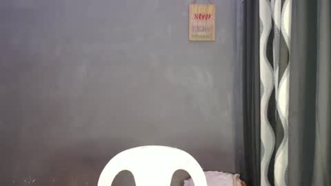 holliescarlet online show from December 16, 3:22 pm