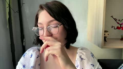 Sofia online show from April 18, 5:11 am